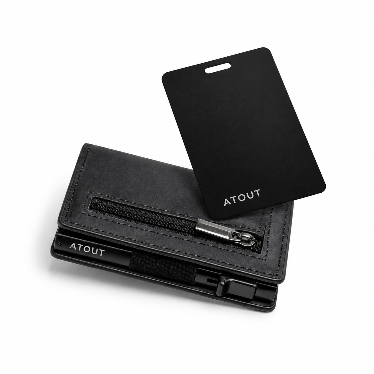 Portefeuille compact ATOUT noir avec la carte de suivi ATOUT posée dessus